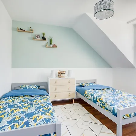 Cosy House - & Paris - Near Train Holiday home
