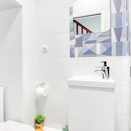 Cosy House - & Paris - Near Train Holiday home Bussy-Saint-Georges