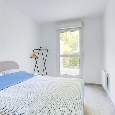 Holiday home Cosy House - & Paris - Near Train Bussy-Saint-Georges